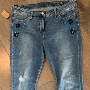 Lucky Brand embroidered jeans size 14
